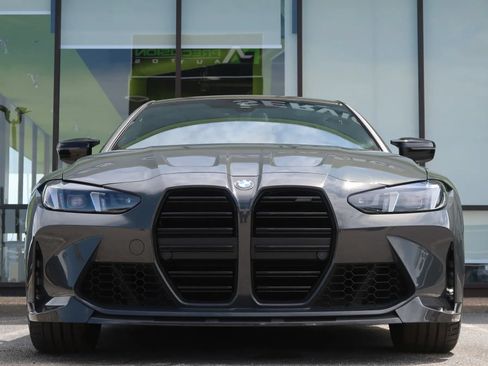 Used 2025 BMW M4 Coupe w/ Executive Package RWD image 2