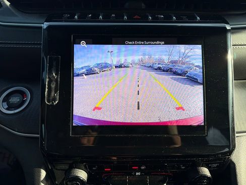 Used 2023 Jeep Grand Cherokee Altitude image 40