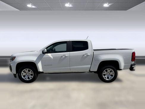 Used 2022 Chevrolet Colorado LT RWD image 2