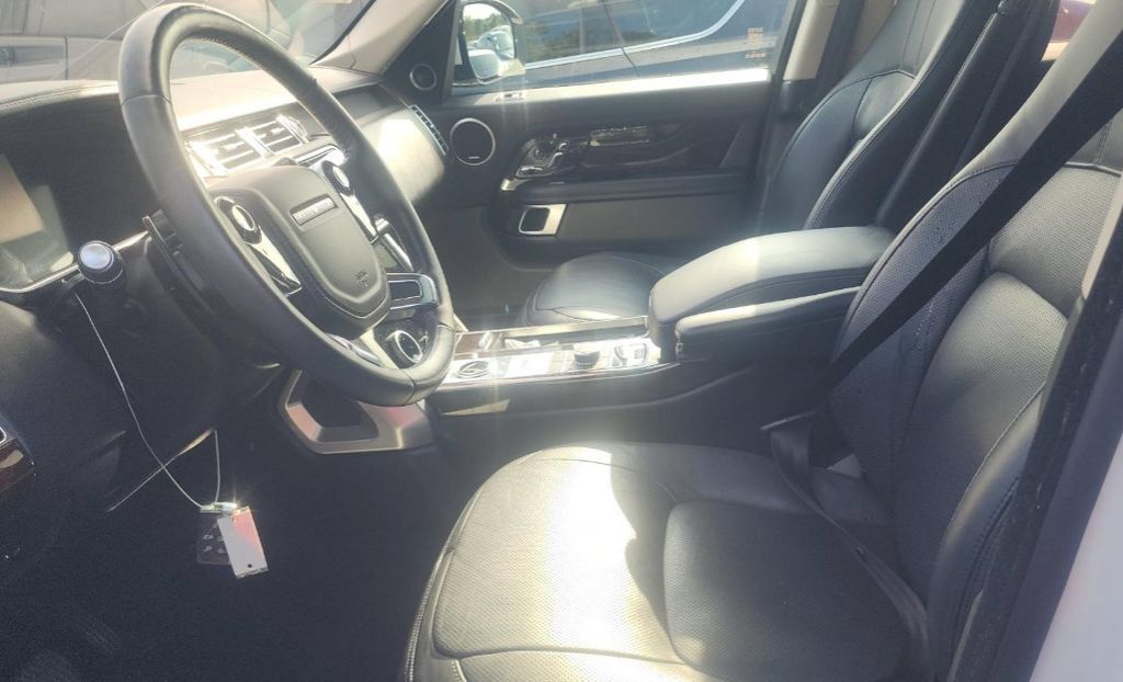Used 2020 Land Rover Range Rover HSE AWD/4WD image 6
