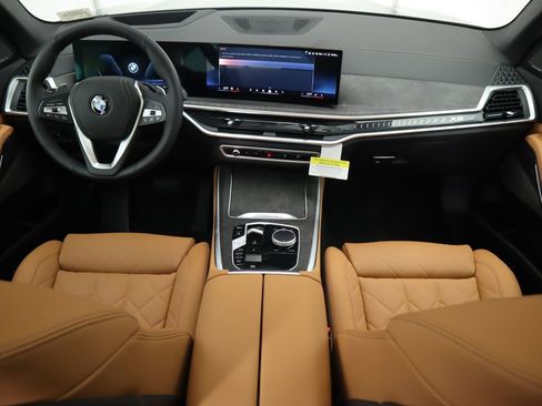 Used 2026 BMW X5 xDrive40i image 14