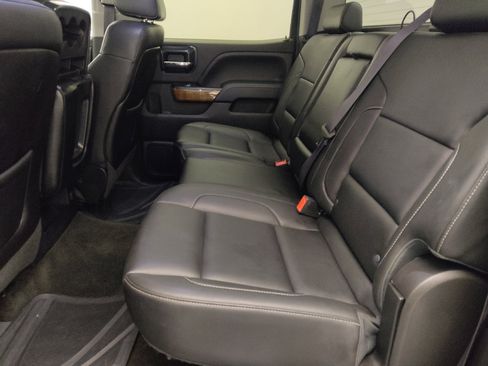 Used 2014 GMC Sierra 1500 SLT w/ SLT Crew Cab Value Package AWD/4WD image 18