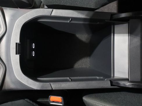 Used 2025 Toyota RAV4 LE image 30