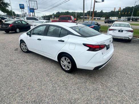 Used 2023 Nissan Versa S FWD image 15