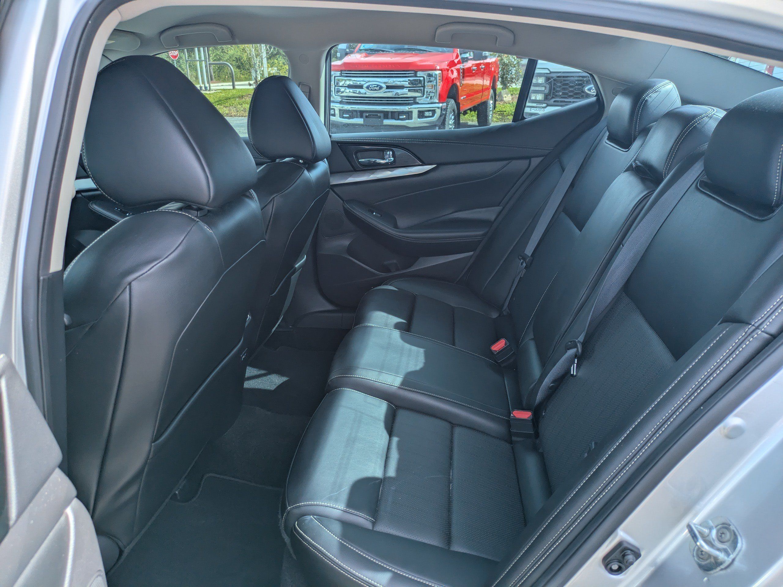 Used 2021 Nissan Maxima 3.5 SV w/ Floor Mat Group FWD image 13