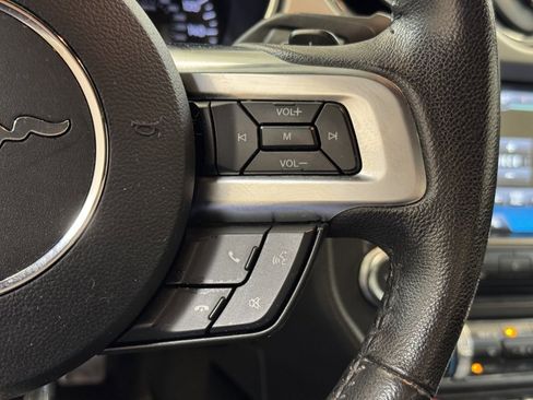 Used 2015 Ford Mustang Premium image 32