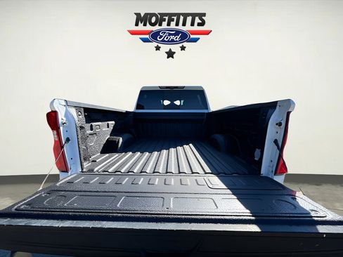 Used 2022 Chevrolet Silverado 2500 LTZ w/ LTZ Premium Package image 19