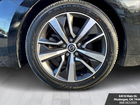 Used 2020 Nissan Maxima 3.5 SV w/ Floor Mat Group image 31