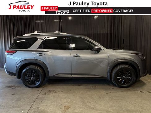 Used 2023 Nissan Pathfinder SL image 29