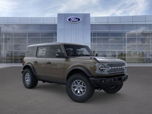 New 2025 Ford Bronco Badlands AWD/4WD image 7