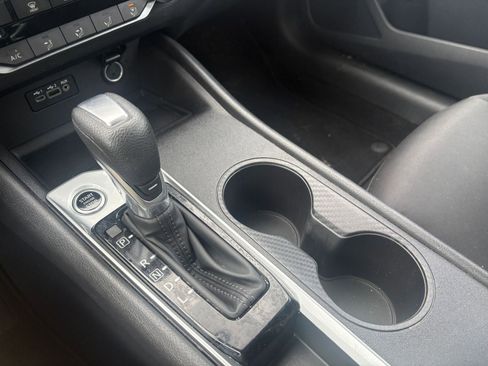 Used 2025 Nissan Altima 2.5 SV image 39