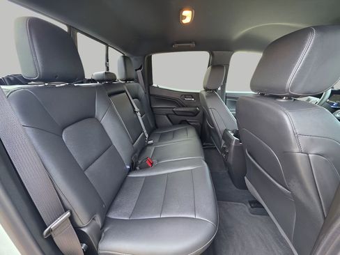 Used 2024 Chevrolet Colorado LT w/ LT Convenience Package III image 7