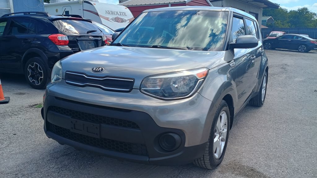 Used 2018 Kia Soul FWD image 1