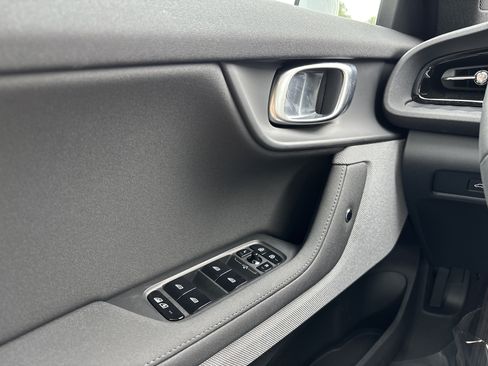 Used 2024 Polestar Polestar 2 AWD/4WD image 33
