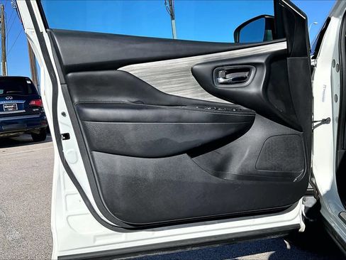 Used 2017 Nissan Murano S w/ Navigation Package image 20