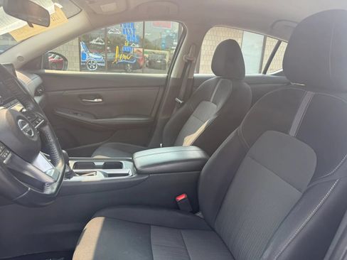 Used 2021 Nissan Sentra SV FWD image 17
