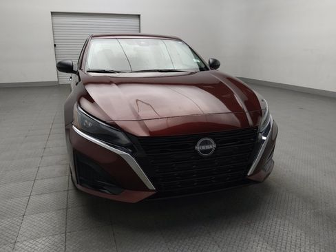 Used 2025 Nissan Altima 2.5 SV FWD image 14