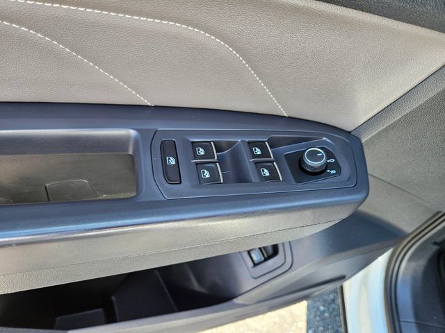 Used 2021 Volkswagen Atlas Cross Sport SE w/ Panoramic Sunroof Package FWD image 27