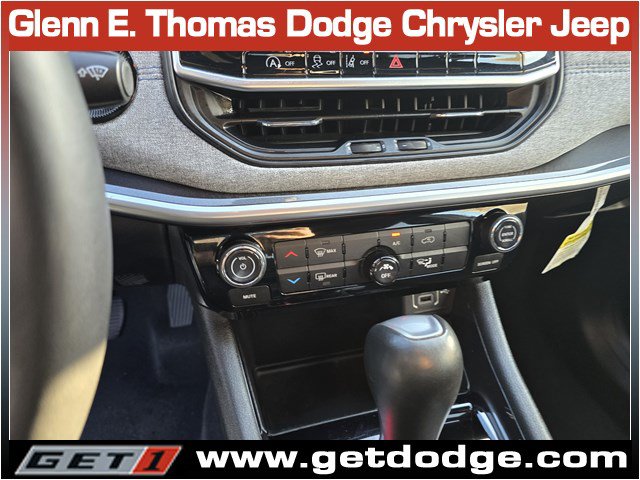 Certified 2025 Jeep Compass Latitude AWD/4WD image 18
