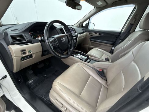 Used 2016 Honda Pilot Touring image 12