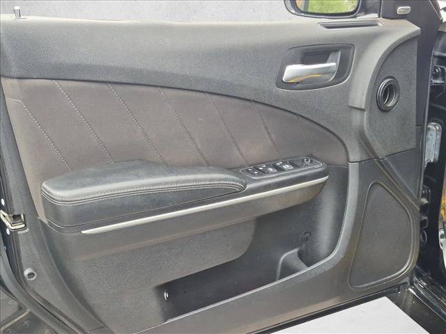 Used 2019 Dodge Charger Scat Pack w/ Navigation & Travel Group RWD image 7