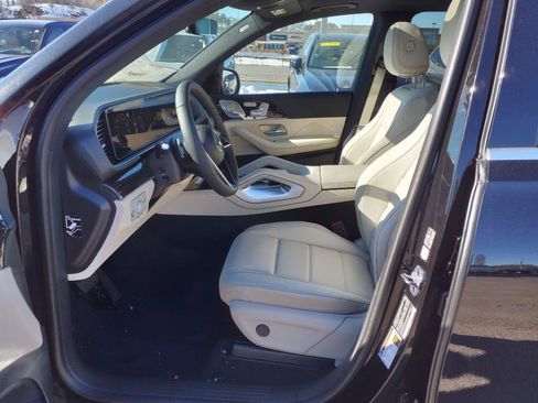 Used 2025 Mercedes-Benz GLE 450 4MATIC image 9