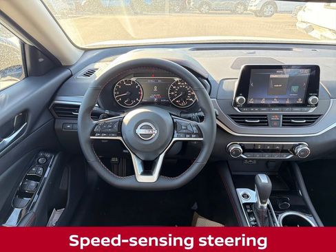 New 2025 Nissan Altima 2.5 SR image 17