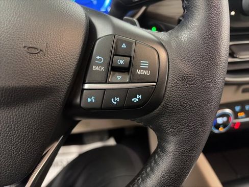 Used 2020 Ford Escape Titanium image 20