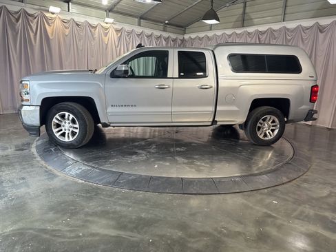 Used 2018 Chevrolet Silverado 1500 LT w/ All Star Edition image 6