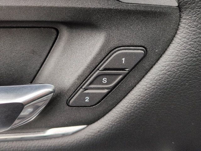 Used 2022 RAM 1500 Laramie w/ Sport Appearance Package AWD/4WD image 17