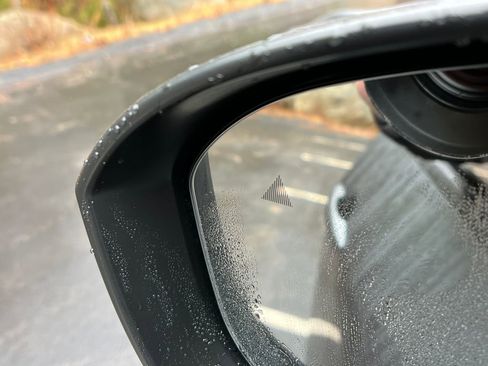 Used 2025 Nissan Rogue SV image 25