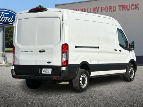 Used 2023 Ford Transit 250 Medium Roof w/ Load Area Protection Package image 4