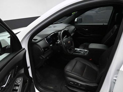Used 2023 Chevrolet Traverse High Country AWD/4WD image 24