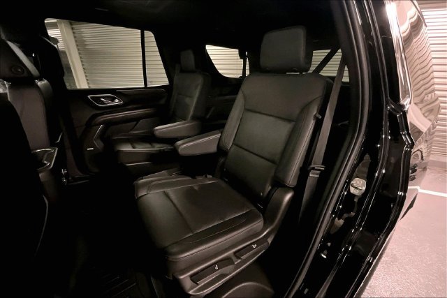 Used 2021 Chevrolet Tahoe LT w/ LT Signature Package AWD/4WD image 16