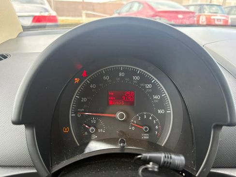 Used 2008 Volkswagen Beetle S image 19