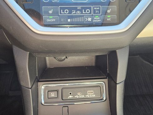 Used 2023 Subaru Ascent Limited w/ Technology Package image 21