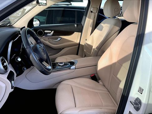 Used 2019 Mercedes-Benz GLC 300 image 7