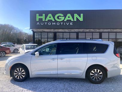 Used 2019 Chrysler Pacifica Touring-L Plus w/ Advanced Safetytec Group