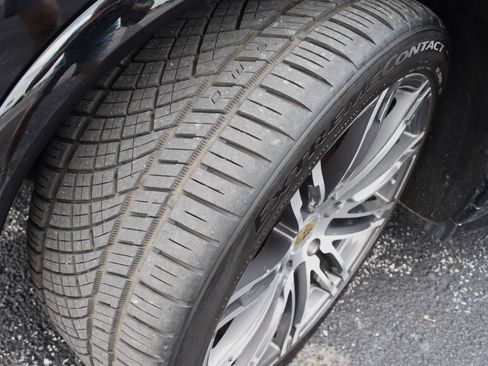 Used 2017 Porsche Cayenne GTS AWD/4WD image 6