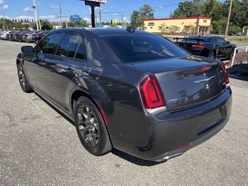 Used 2016 Chrysler 300 S image 7