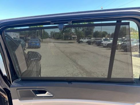 Used 2023 Volkswagen Atlas SE w/ Panoramic Sunroof Package AWD/4WD image 23