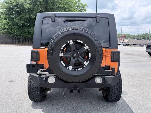 Used 2012 Jeep Wrangler Unlimited Sport AWD/4WD image 8