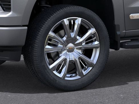 New 2026 Chevrolet Silverado 1500 High Country w/ High Country Premium Package AWD/4WD image 10