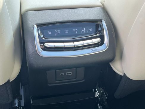 Certified 2025 Cadillac XT6 Sport w/ Technology Package image 16