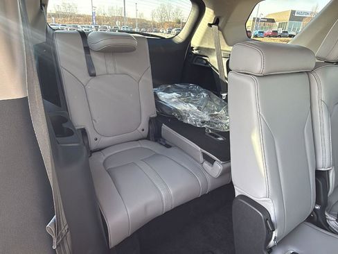 Used 2025 Honda Pilot EX-L image 21