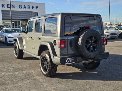 Used 2021 Jeep Wrangler Unlimited Sport AWD/4WD image 9