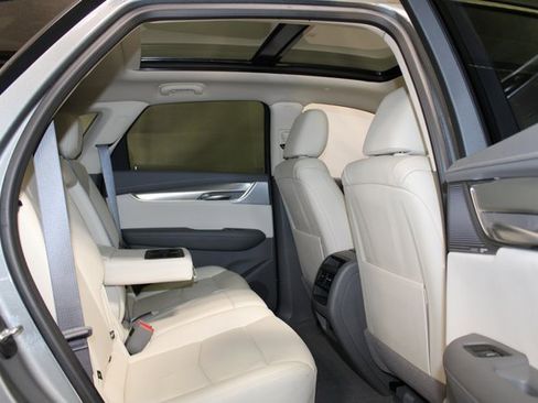 Certified 2023 Cadillac XT5 Premium Luxury image 12