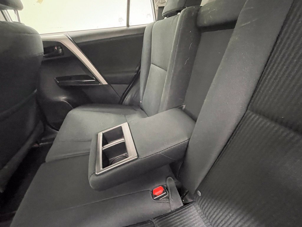 Used 2016 Toyota RAV4 LE AWD/4WD image 11