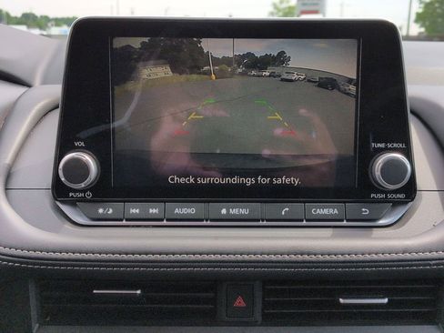 Used 2026 Nissan Rogue SV AWD/4WD image 24