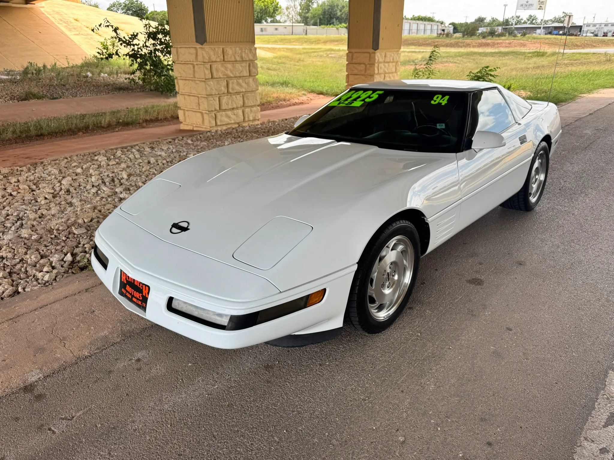 Used 1994 Chevrolet Corvette Coupe RWD image 7